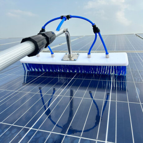 SOLAR CLEANING BRUSH